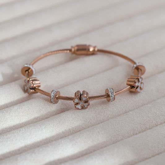 Flower Gold-Plated Charm Bracelet for Women – Waterproof, Hypoallergenic, Magnetic (ROSE GOLD)