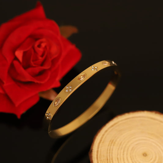 Gold-Plated Stainless Steel Cuff Bracelet – Anti-Tarnish Jewelry for Women & Girls (GOLD)