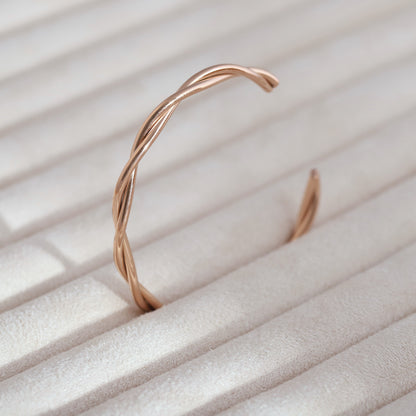 Gold-Plated Stainless Steel Cuff Bracelet – Openable, Unisex & Skin-Friendly (ROSE GOLD)