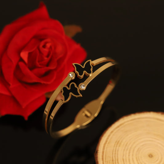 Gold-Plated Stainless Steel Bracelet – Openable, Unisex & Skin-Friendly (GOLD)