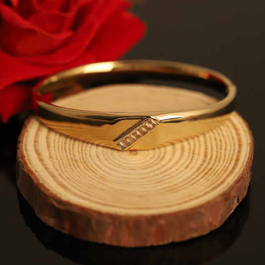Gold-Plated Stainless Steel Bracelet – Openable, Unisex & Skin-Friendly (GOLD)
