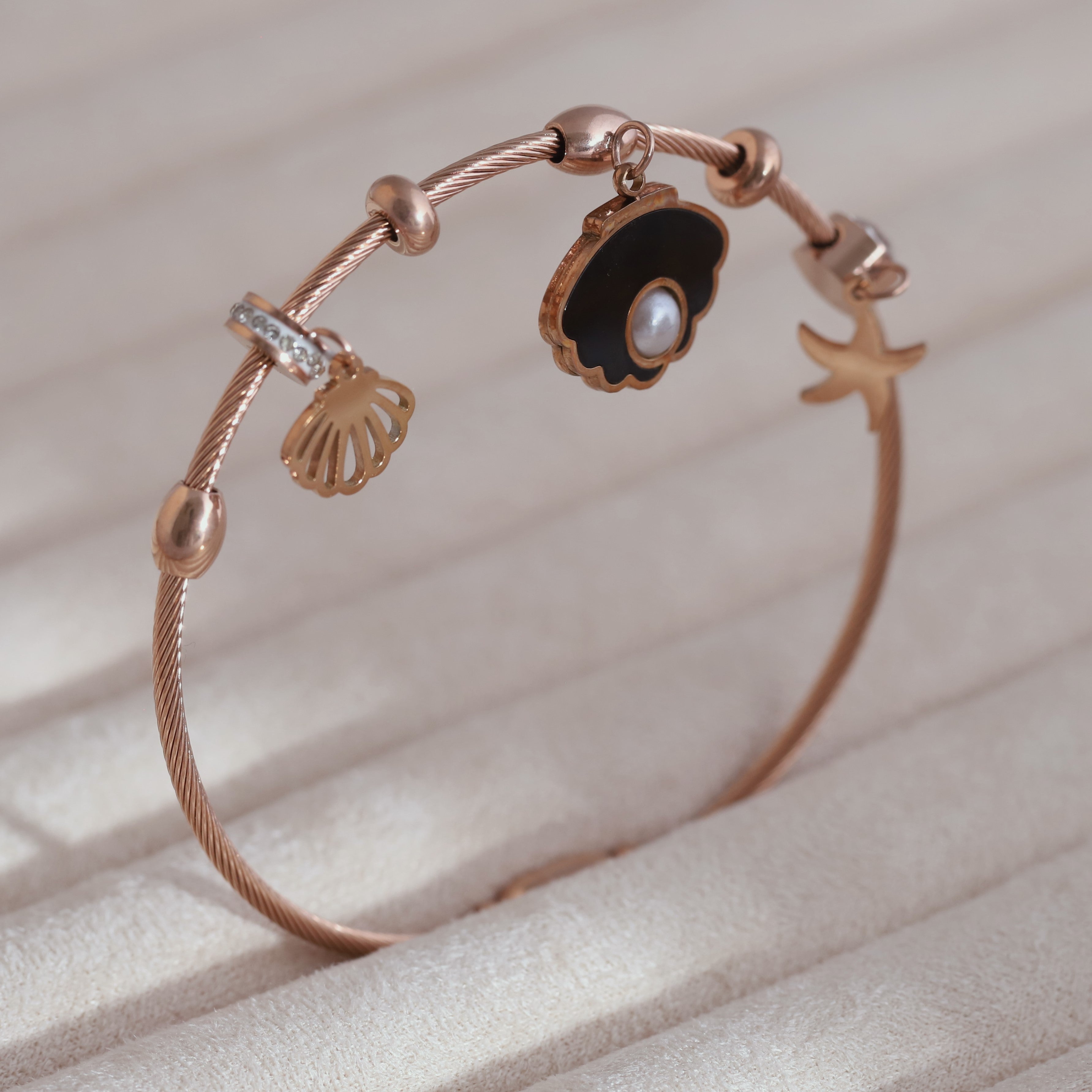 Gold-Plated Magnetic Bracelet – Anti-Tarnish & Skin-Friendly (ROSE GOLD)