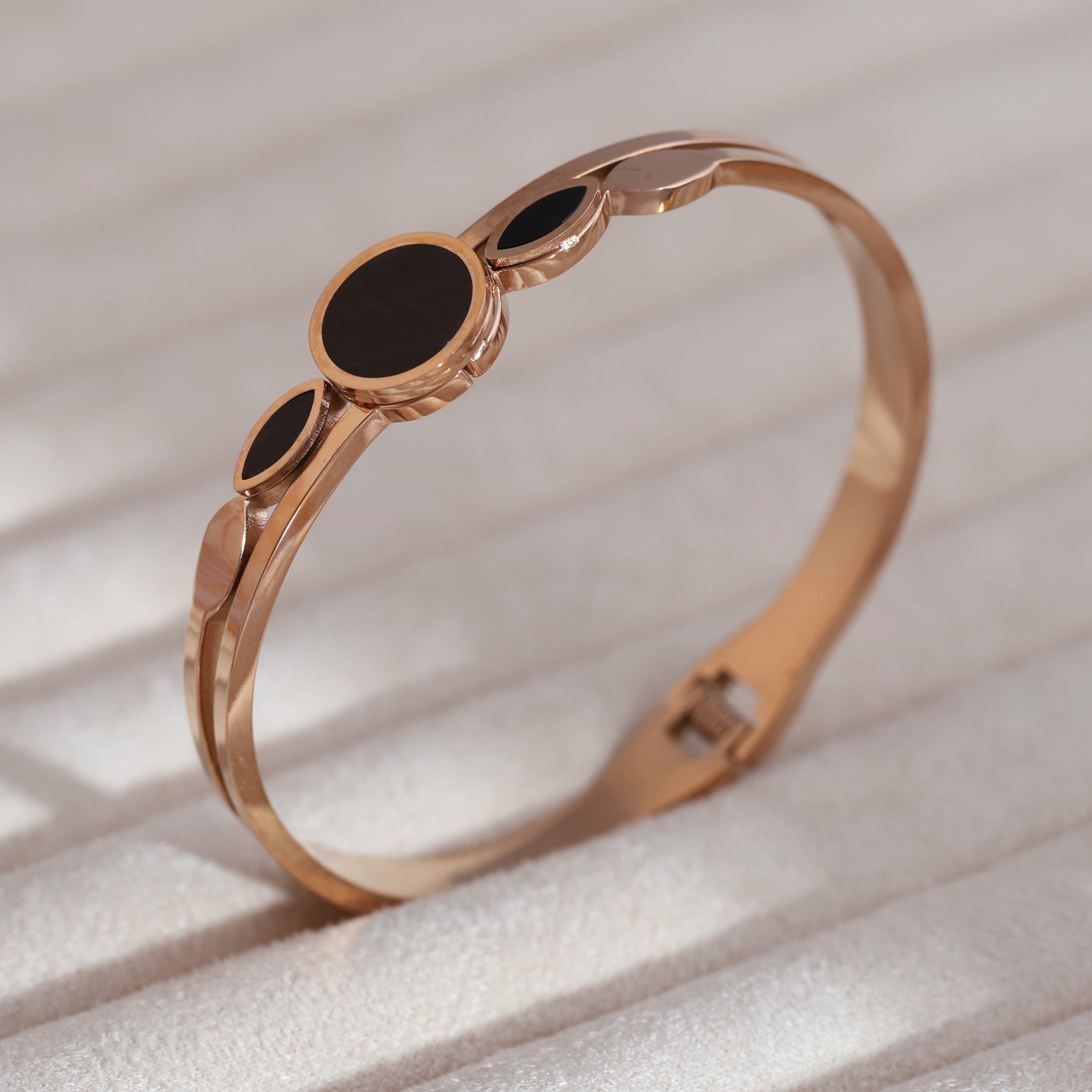 Gold-Plated Cuff Bracelet – Anti-Tarnish & Skin-Friendly (ROSE GOLD)