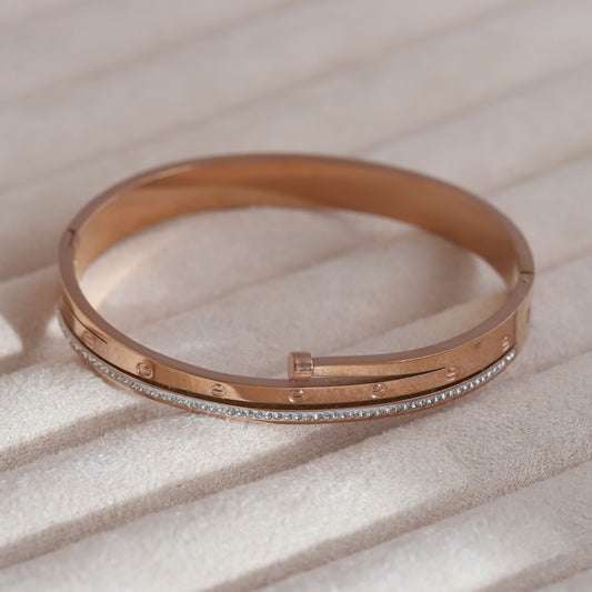 Gold-Plated Lock Stainless Steel Bracelet – Anti-Tarnish Jewelry for Women & Girls (ROSE GOLD)