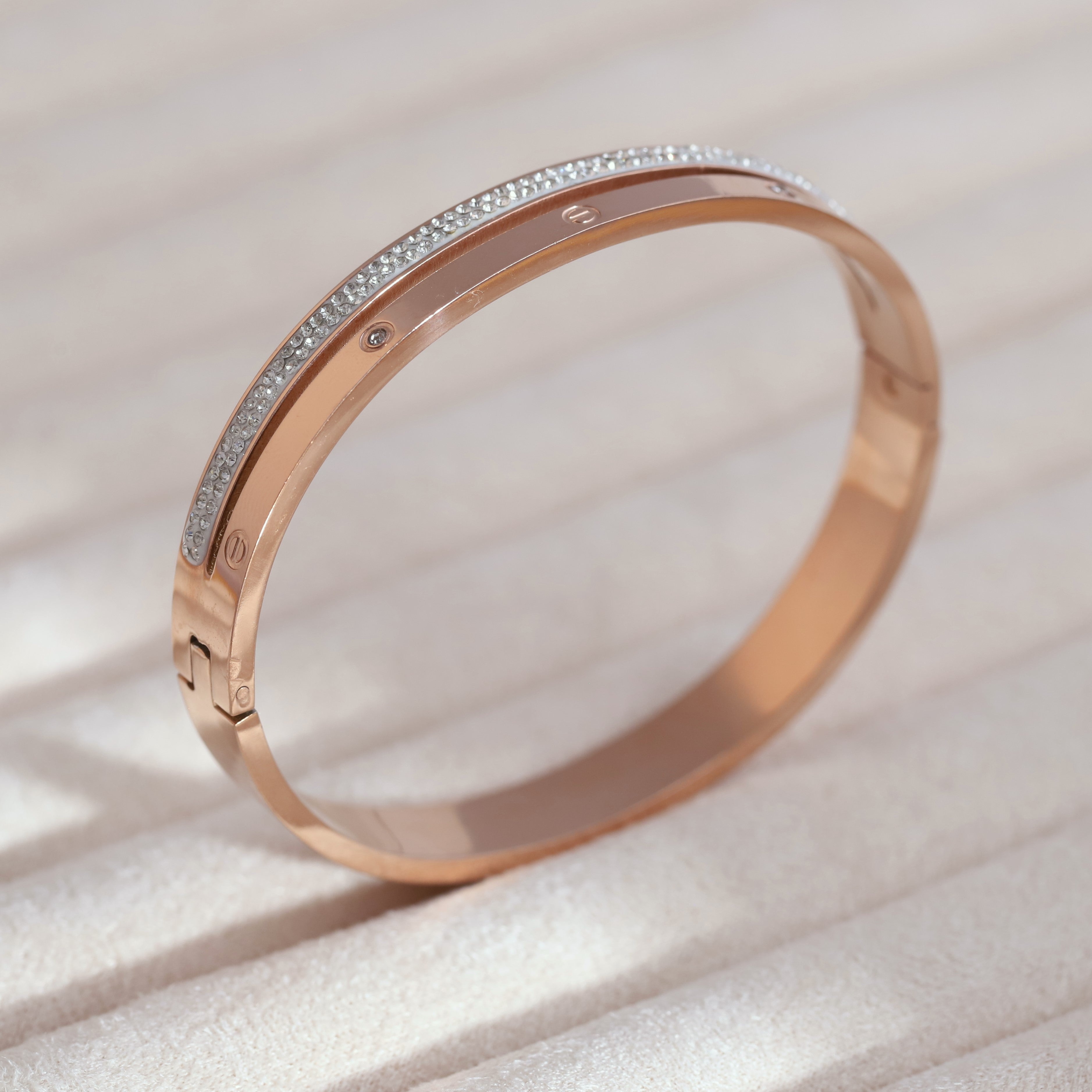 Gold-Plated Lock Stainless Steel Bracelet – Anti-Tarnish Jewelry for Women & Girls (ROSE GOLD)