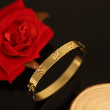 Gold-Plated Stainless Steel Lock Bracelet – Anti-Tarnish Jewelry for Women & Girls (GOLD)