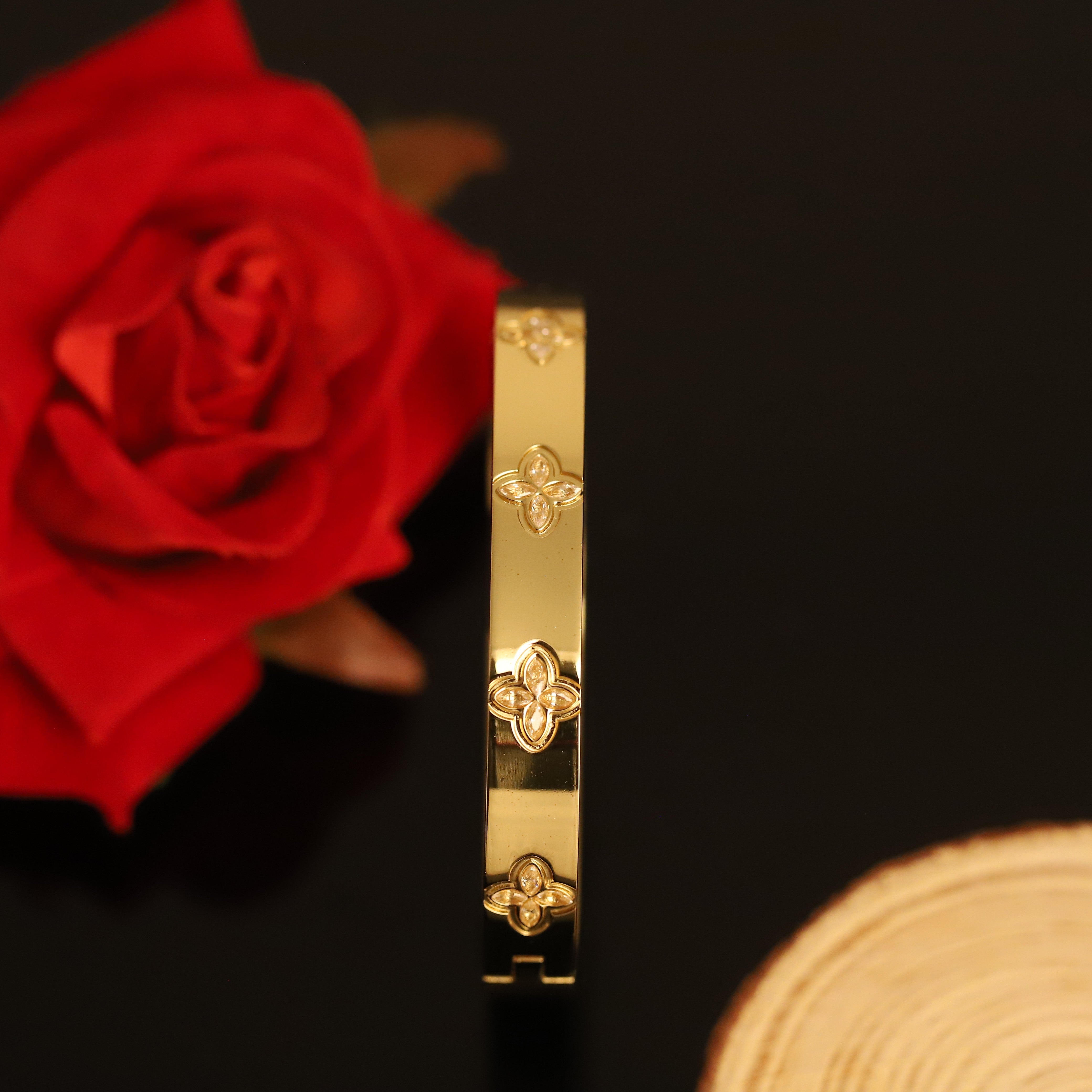 Gold-Plated Stainless Steel Lock Bracelet – Anti-Tarnish Jewelry for Women & Girls (GOLD)
