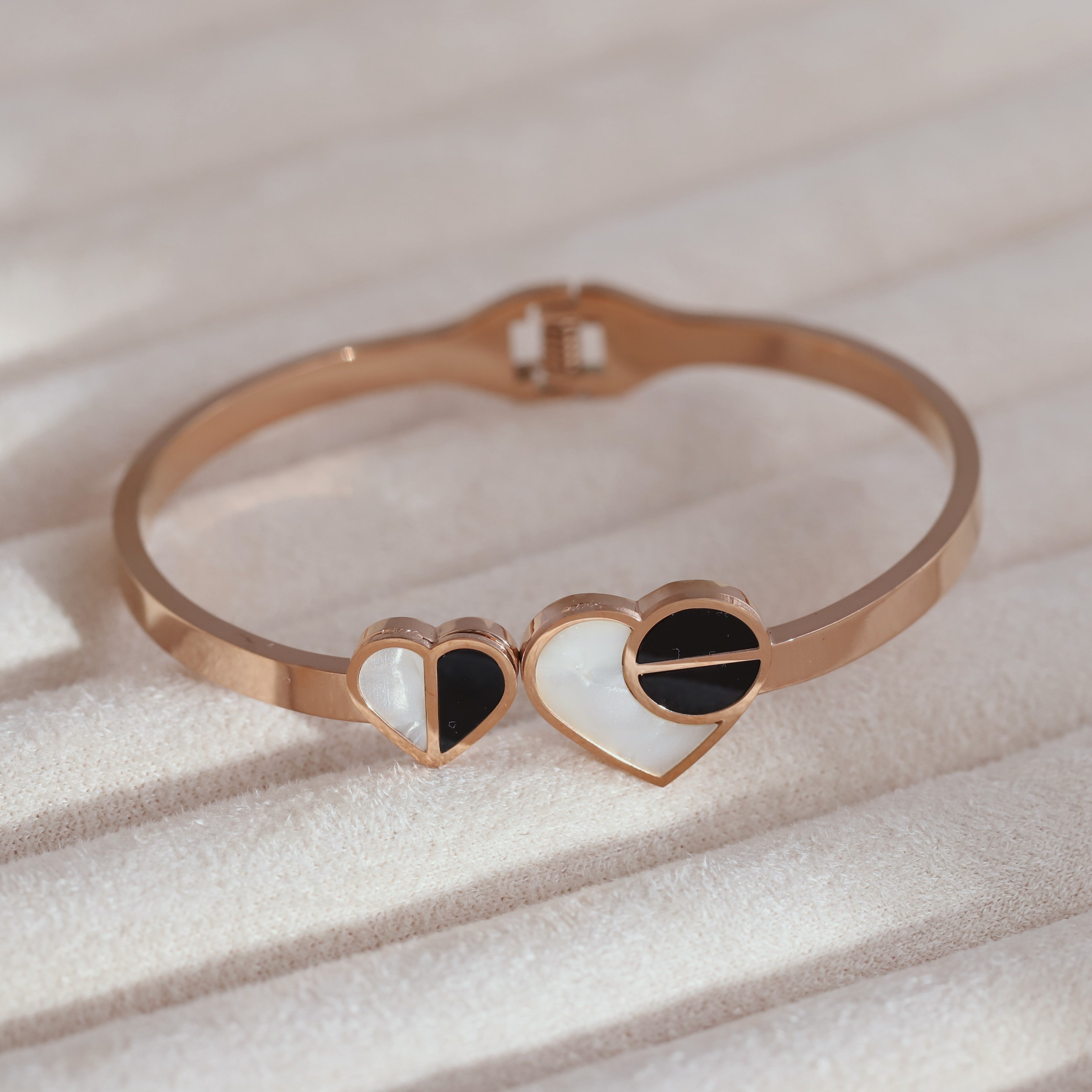 Gold-Plated Cuff Bracelet – Anti-Tarnish & Skin-Friendly (ROSE GOLD)