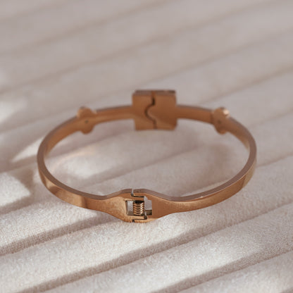Gold-Plated Cuff Bracelet with American Diamonds – Anti-Tarnish & Skin-Friendly (ROSE GOLD)