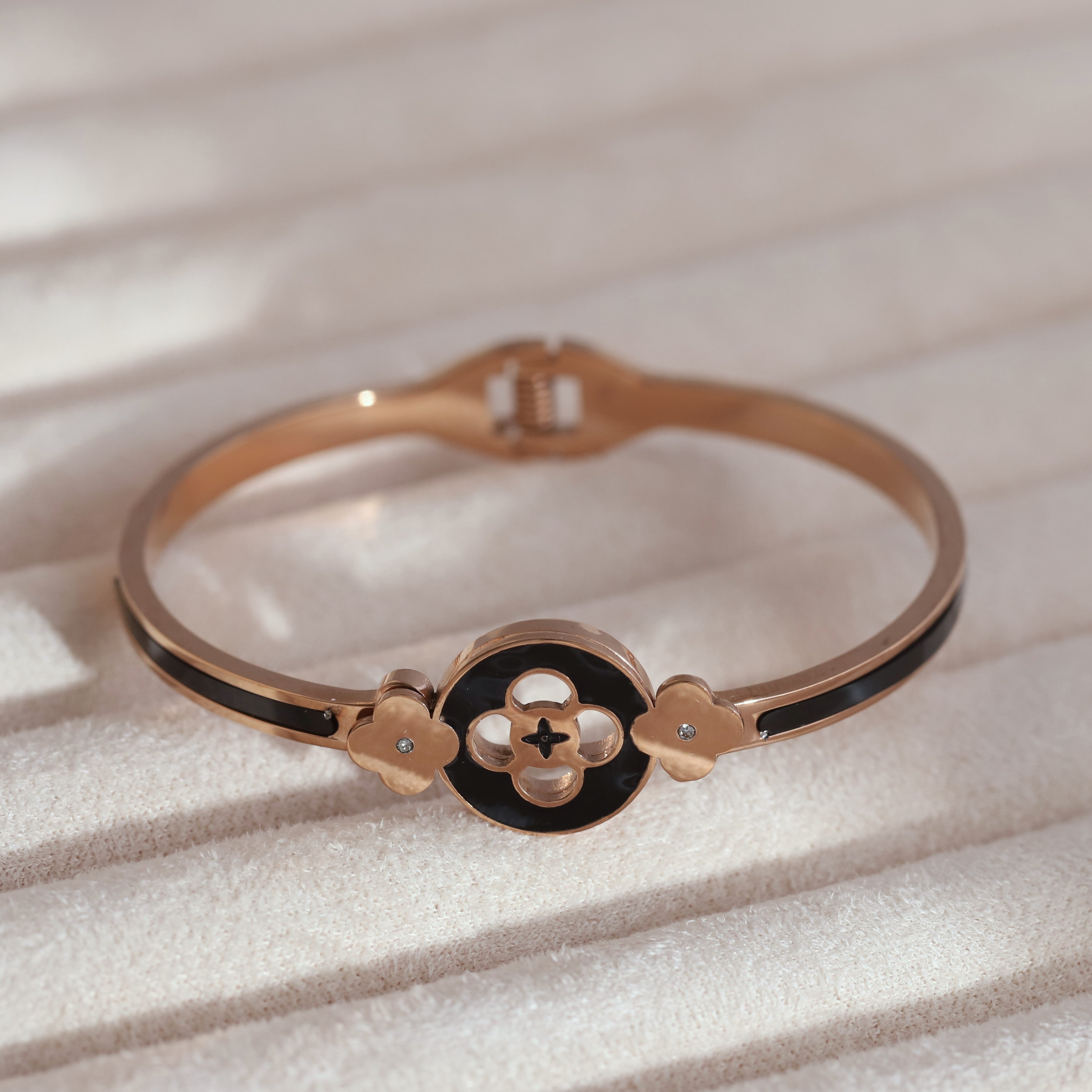 Flower Gold-Plated Cuff Stainless Steel Bracelet – Anti-Tarnish Jewelry for Women & Girls (ROSE GOLD)