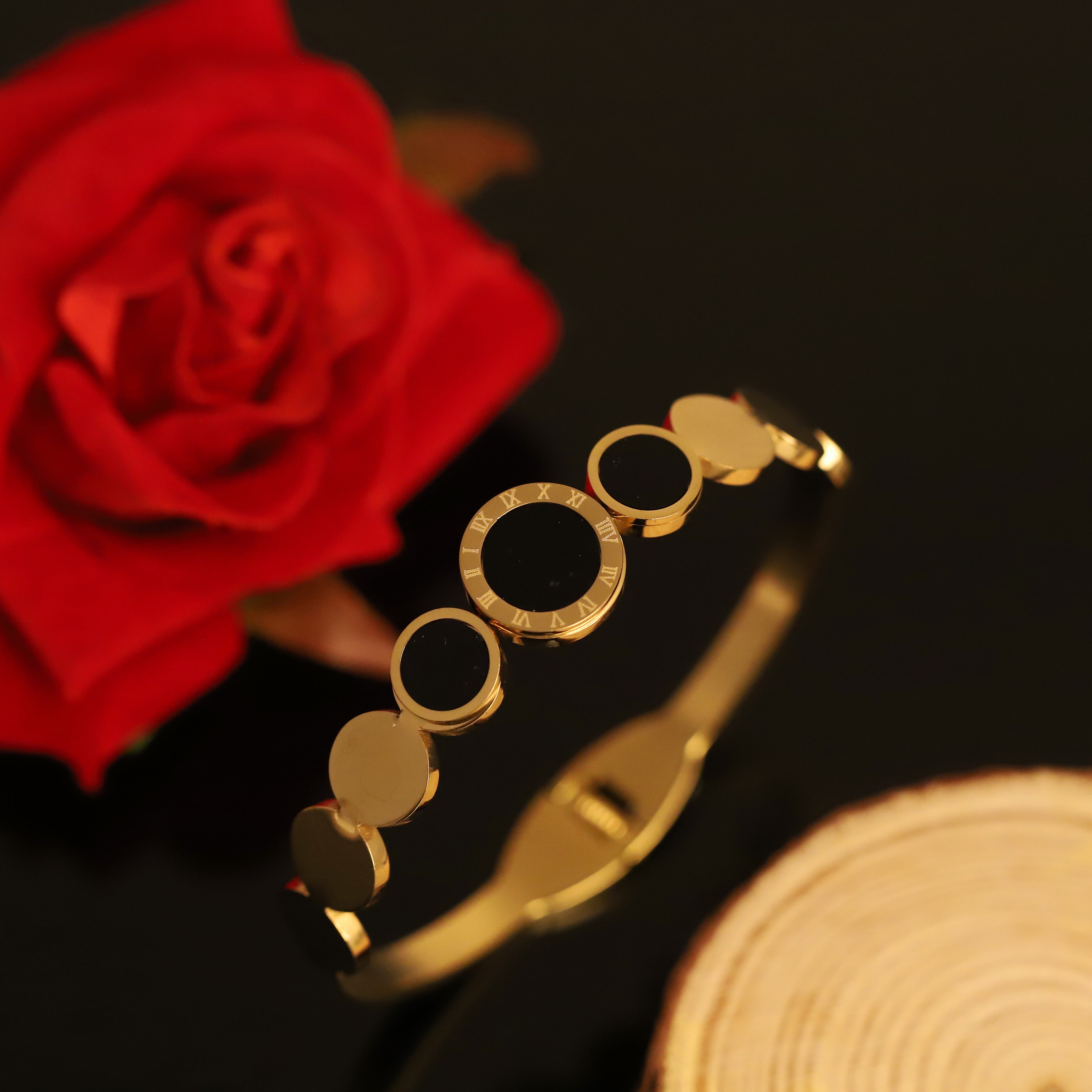 Gold-Plated Stainless Steel cuff Bracelet – Anti-Tarnish Jewelry for Women & Girls (GOLD)