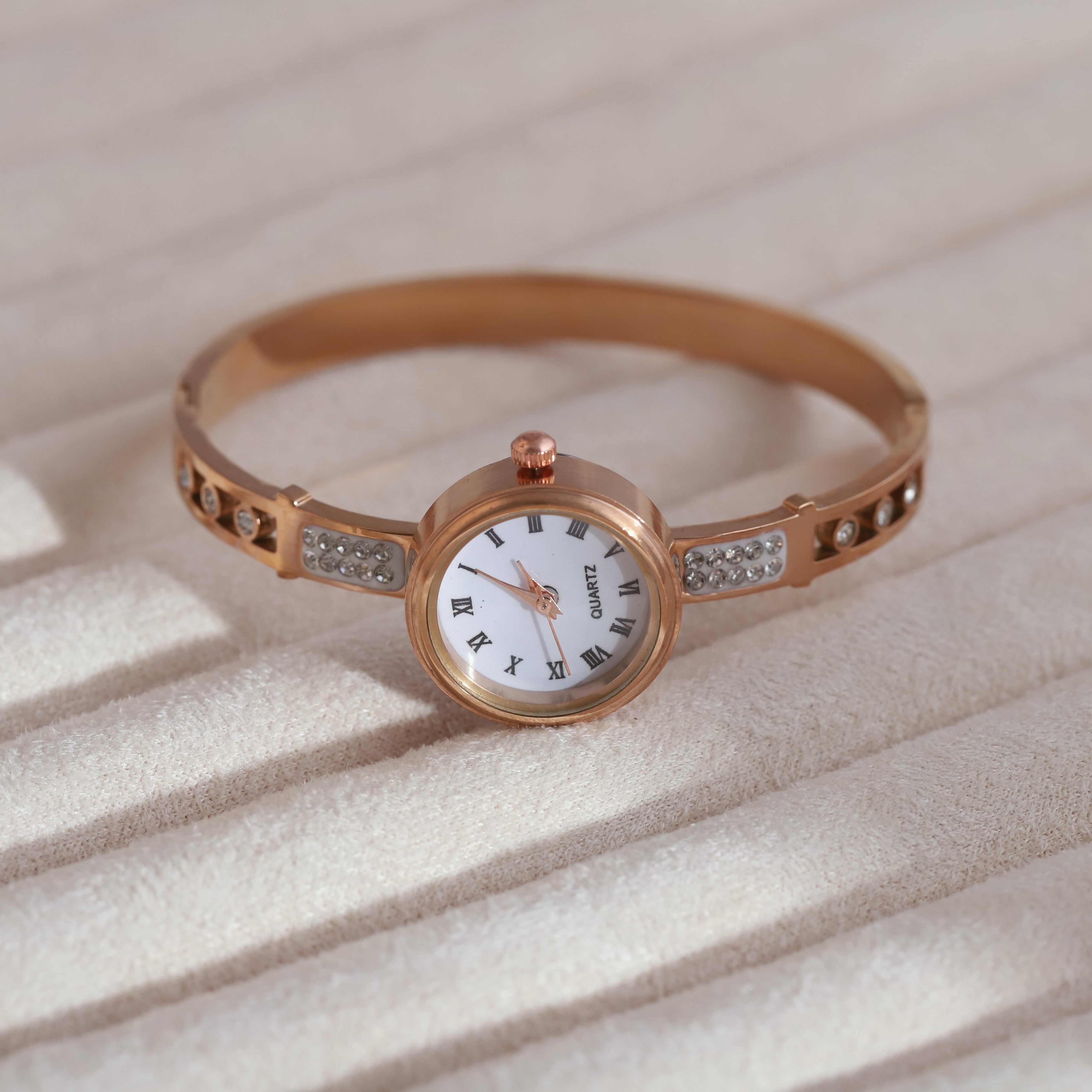 Gold-Plated Stainless Steel Watch for Women – Waterproof, Hypoallergenic, Glass (ROSE GOLD)