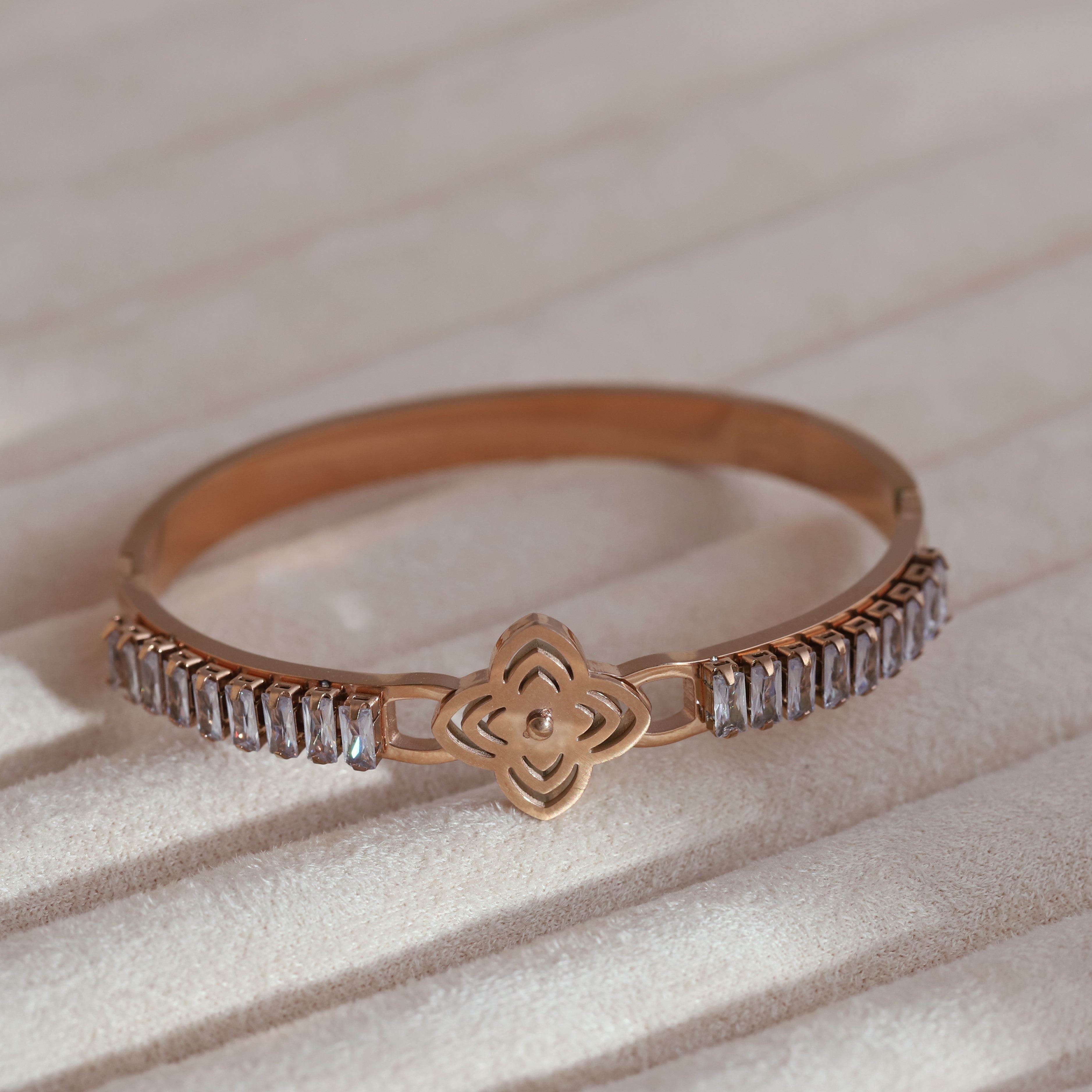 Gold-Plated Lock Bracelet with American Diamonds – Anti-Tarnish & Skin-Friendly (ROSE GOLD)