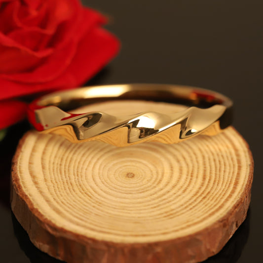 Gold-Plated Stainless Steel Lock Bracelet – Anti-Tarnish Jewelry for Women & Girls (GOLD)