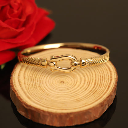 Gold-Plated Stainless Steel Bracelet – Openable, Unisex & Skin-Friendly (GOLD)