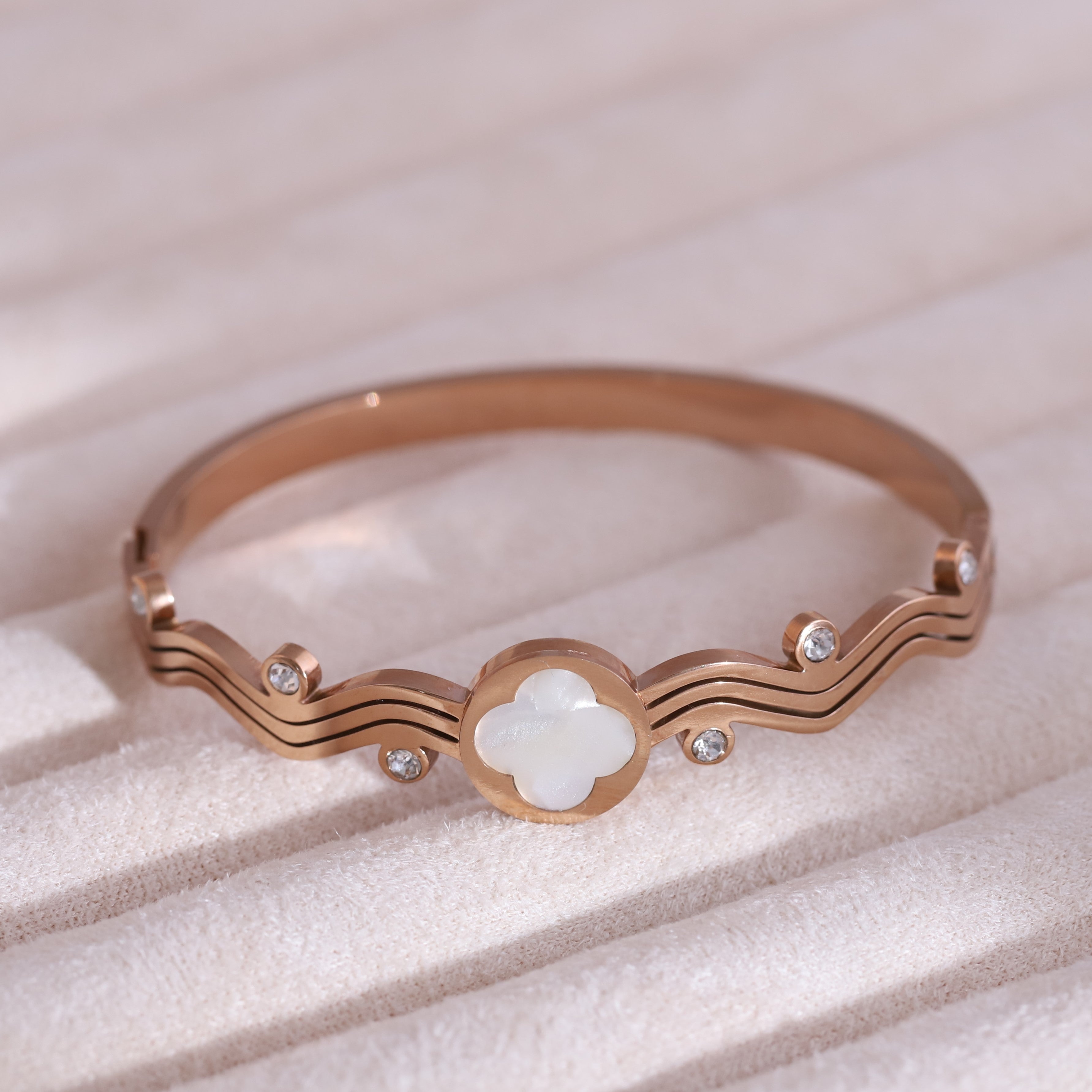 Gold-Plated Lock Bracelet – Anti-Tarnish & Skin-Friendly (ROSE GOLD)