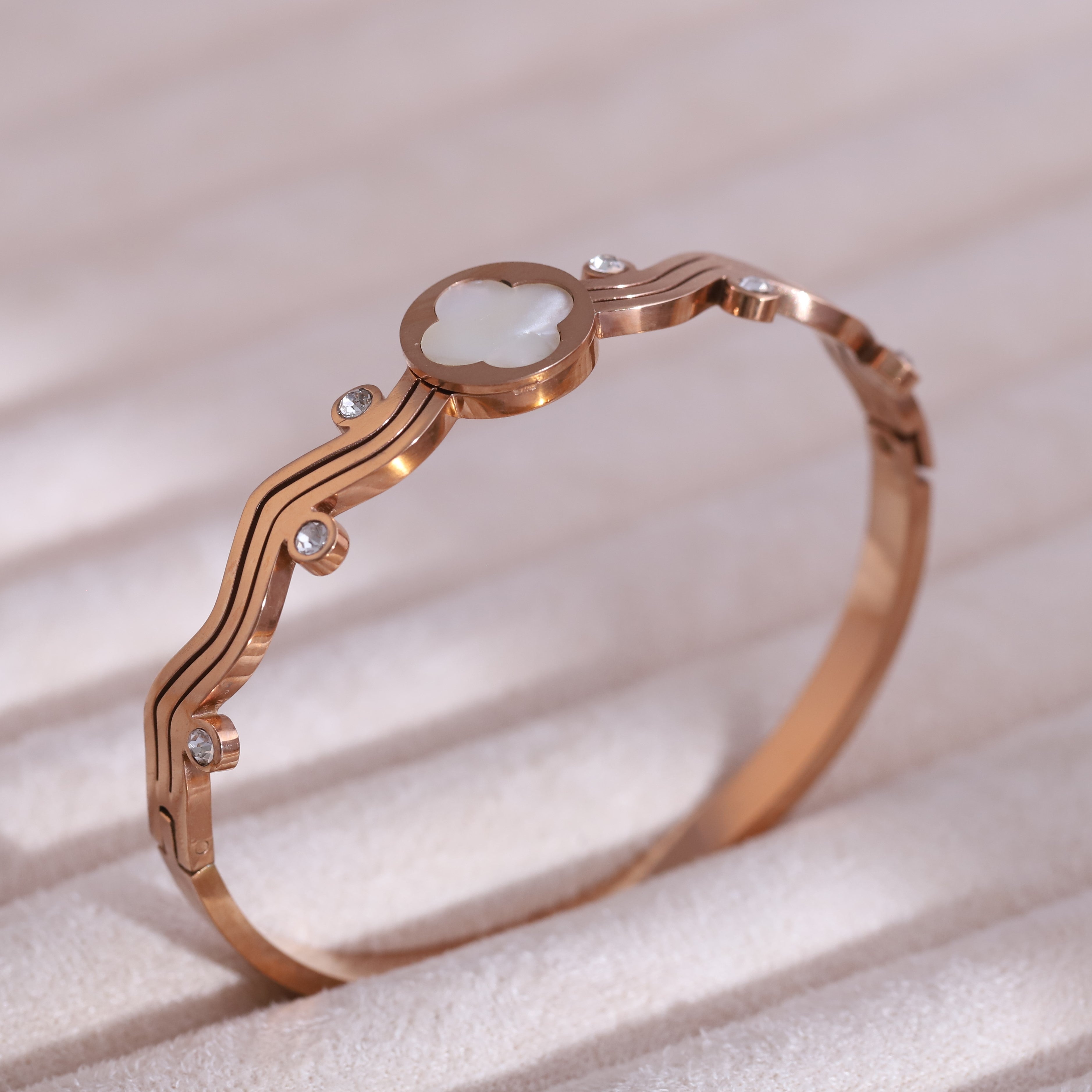 Gold-Plated Lock Bracelet – Anti-Tarnish & Skin-Friendly (ROSE GOLD)