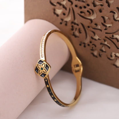 Flower Gold-Plated Stainless Steel Cuff Bracelet – Anti-Tarnish Jewelry for Women & Girls (GOLD)