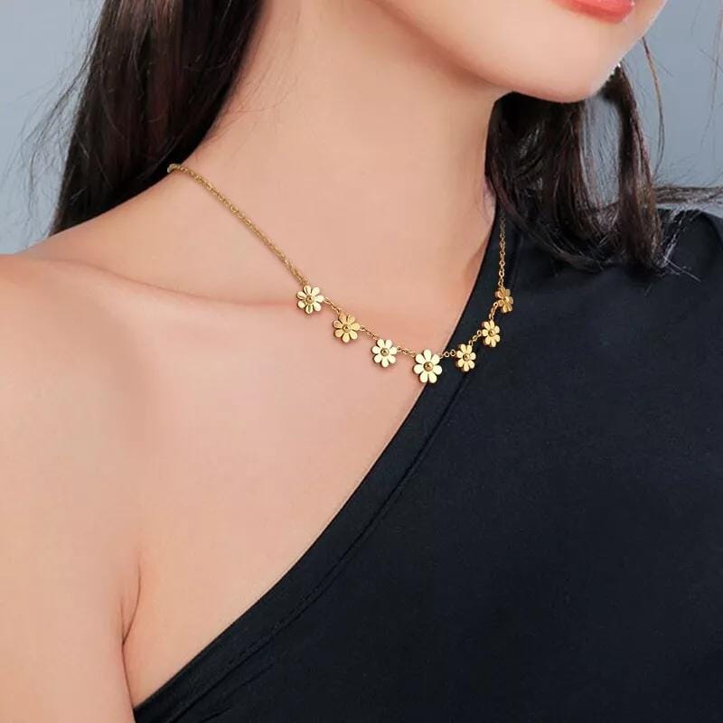 Flower Charm Chain Gold Plated – Single Layer, Anti-Tarnish, Waterproof, Minimalist Style (GOLD)